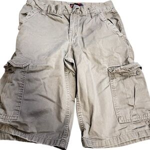 Y2K 8 2 zero Cargo Shorts Boys Size 14 carpenter style taupe color